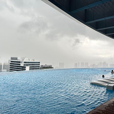 Crystal Suites At Eaton, Klcc Куала-Лумпур Екстер'єр фото