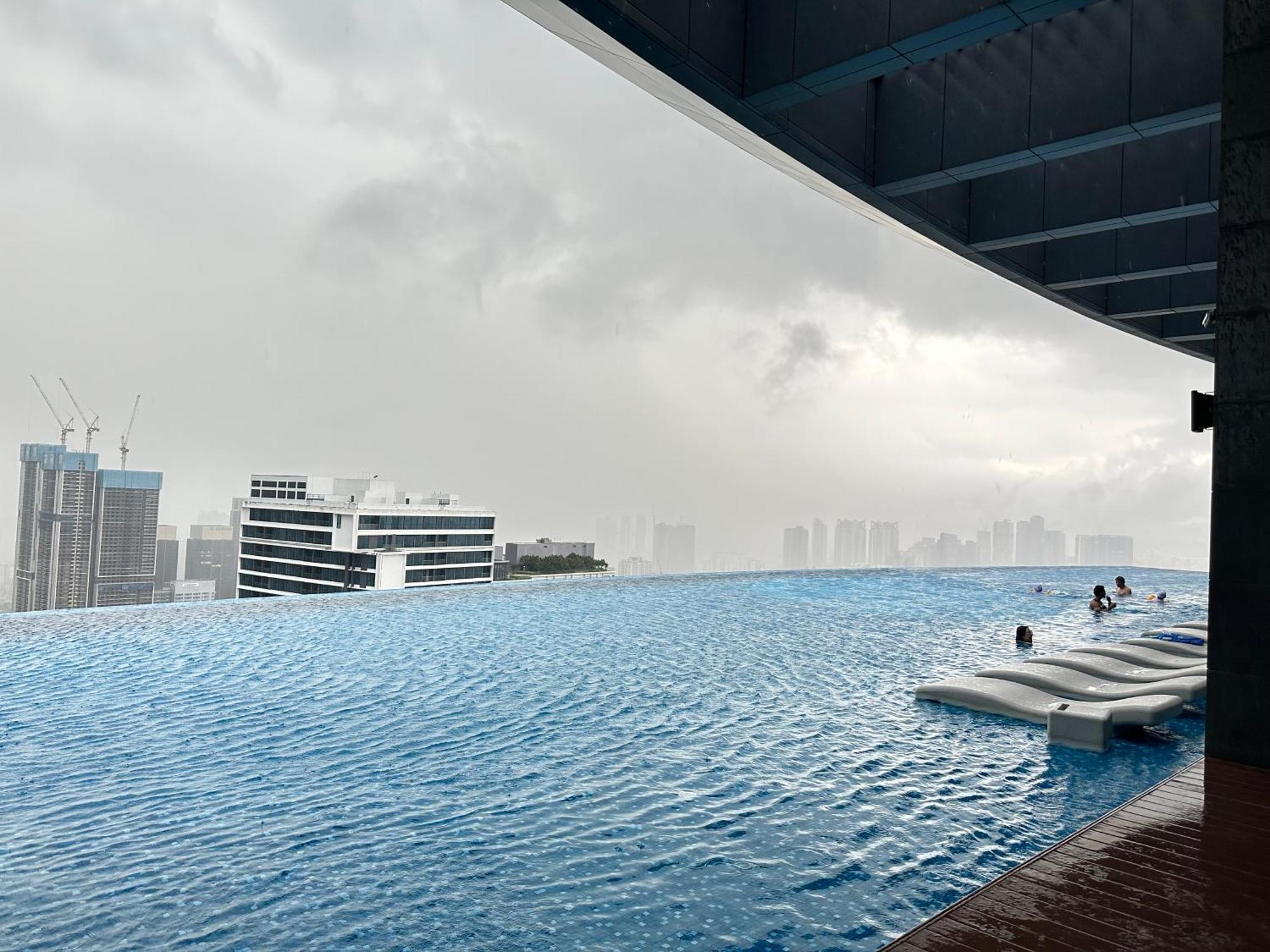 Crystal Suites At Eaton, Klcc Куала-Лумпур Екстер'єр фото